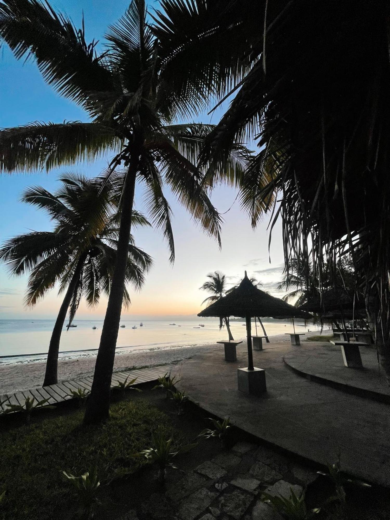 Hotel The Nautilus Pemba Exterior foto